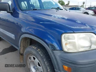 1998 Honda CR-V LX with VIN JHLRD1845WC078826, listed as a IAAI auction lot 41893203 with 198,236 mi miles and . Bid and sale history available at carsss.com. Image 6.