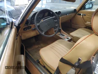 1988 Mercedes-Benz 560 SL with VIN WDBBA48D0JA081290, listed as a Copart auction lot 86202584 with 182,564 mi miles and Clean Title. Bid and sale history available at DreamBid. Image 8.