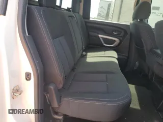 2018 Nissan Titan SV z VIN 1N6AA1EJ7JN542996, wystawiony jako Copart lot #50969835 z przebiegiem 89 664 mil mil oraz Szkoda całkowita • Salvage title. Historia ofert i sprzedaży dostępna na DreamBid. Obrazek 10.
