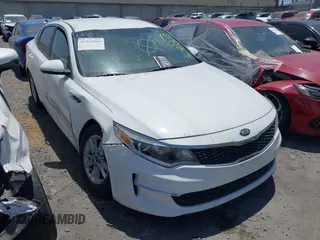 2016 Kia Optima LX z VIN KNAGT4L38G5102885, wystawiony jako IAAI lot #42229044 z przebiegiem 102 416 mil mil oraz . Historia ofert i sprzedaży dostępna na DreamBid. Obrazek 1.