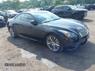 2014 Infiniti Q60 with VIN JN1CV6FE8EM901754, listed as a IAAI auction lot 42638848 with 38,343 mi miles and . Bid and sale history available at DreamBid. Image 1.