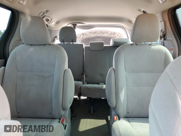 2015 Toyota Sienna L z VIN 5TDZK3DC7FS559722, wystawiony jako Copart lot #59285755 z przebiegiem 104 231 mil mil oraz Szkoda całkowita • Salvage title. Historia ofert i sprzedaży dostępna na DreamBid. Obrazek 10.