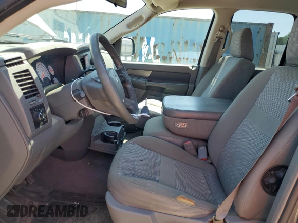 2006 Dodge 1500 SLT z VIN 1D7HU18256S676868, wystawiony jako Copart lot #57648065 z przebiegiem 162 726 mil mil oraz Szkoda całkowita • Salvage title. Historia ofert i sprzedaży dostępna na DreamBid. Obrazek 7.