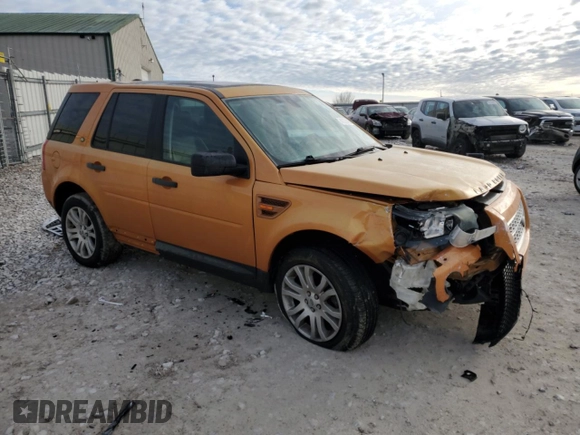 2008 Land Rover LR2 SE z VIN SALFS24N88H014899, wystawiony jako Copart lot #43229995 z przebiegiem 175 499 mil mil oraz Szkoda całkowita • Salvage title. Historia ofert i sprzedaży dostępna na DreamBid. Obrazek 4.