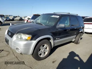 2006 Ford Escape с VIN 1FMYU95H76KA69528, выставлен на аукционе Copart как лот 72855944 с пробегом 274 974 миль миль и Списание • Salvage title. История ставок и продаж доступна на DreamBid. Изображение 1.