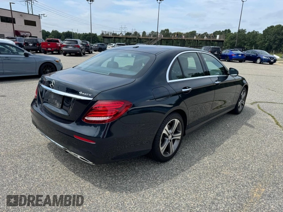 2017 Mercedes-Benz E 300 Luxury with VIN WDDZF4KB8HA193103, listed as a Copart auction lot 64772685 with 138,501 mi miles and Clean title. Bid and sale history available at DreamBid. Image 4.