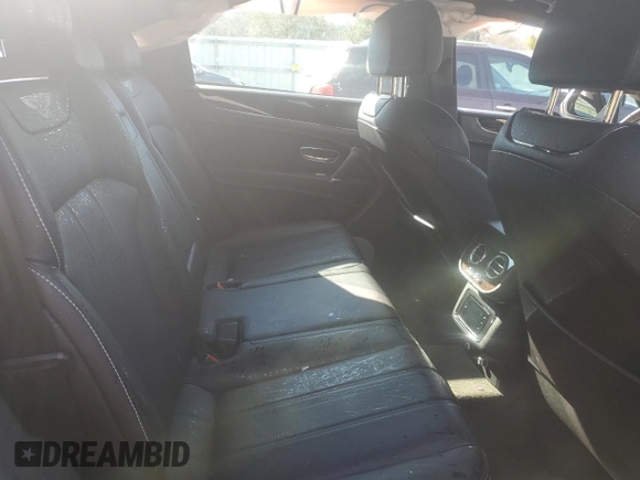 2019 Bentley Bentayga V8 z VIN SJAAM2ZV9KC024755, wystawiony jako Copart lot #46757605 z przebiegiem 26 951 mil mil oraz Szkoda całkowita • Salvage title. Historia ofert i sprzedaży dostępna na DreamBid. Obrazek 11.