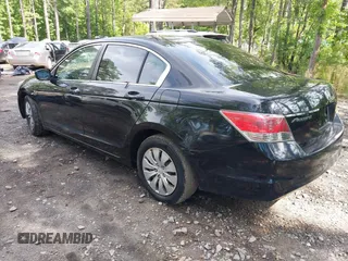 2008 Honda Accord LX z VIN 1HGCP26318A161325, wystawiony jako IAAI lot #42336743 z przebiegiem 207 266 mil mil oraz . Historia ofert i sprzedaży dostępna na DreamBid. Obrazek 3.