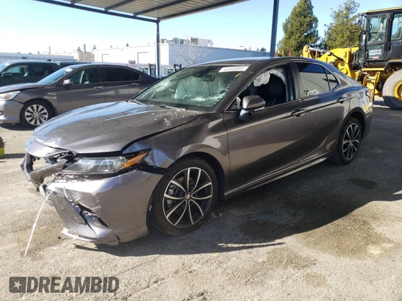 2022 Toyota Camry SE with VIN 4T1T11AK9NU016306, listed as a Copart auction lot 44449885 with 42,101 mi miles and Salvage Title. Bid and sale history available at DreamBid. Image 1.