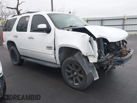 2011 GMC Yukon SLT with VIN 1GKS1CE01BR101311, listed as a IAAI auction lot 41572486 with 1 mi miles. Bid and sale history available at carsss.com. Image 1.