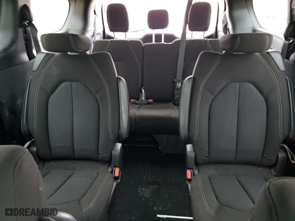 2020 Chrysler Pacifica Touring with VIN 2C4RC1FG4LR236024, listed as a Copart auction lot 47575535 with 164,637 mi miles and Salvage Title. Bid and sale history available at carsss.com. Image 10.