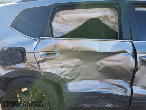 2023 Volkswagen Taos SE z VIN 3VVNX7B21PM308277, wystawiony jako Copart lot #82367714 z przebiegiem Nie podano mil oraz Nie do naprawy • Non repairable. Historia ofert i sprzedaży dostępna na DreamBid. Obrazek 10.