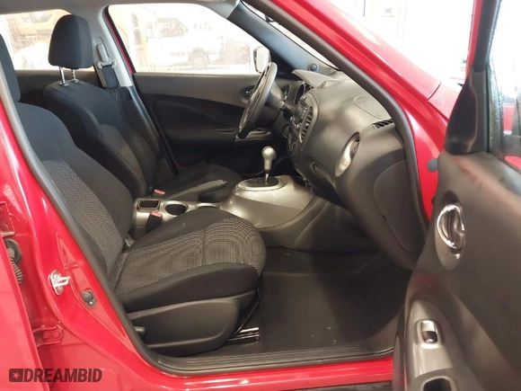 2015 Nissan Juke S with VIN JN8AF5MR1FT511656, listed as a IAAI auction lot 41572442 with 106,525 mi miles. Bid and sale history available at carsss.com. Image 5.