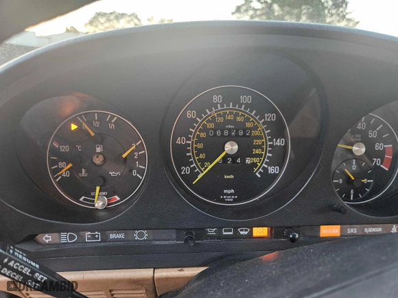 1987 Mercedes-Benz 560 Series 560SL with VIN WDBBA48D5HA061899, listed as a Copart auction lot 76554184 with NaN miles and Salvage Title. Bid and sale history available at carsss.com. Image 8.