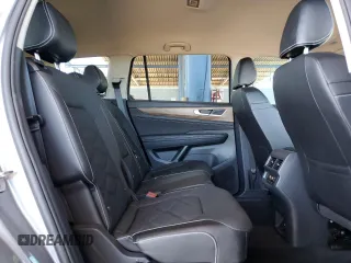 2024 Volkswagen Atlas SE with VIN 1V2DR2CA1RC593093, listed as a Copart auction lot 56397325 with 14,524 mi miles and Salvage title. Bid and sale history available at DreamBid. Image 11.