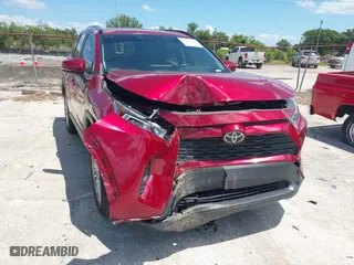 2021 Toyota RAV4 XLE Premium with VIN JTMC1RFV2MD080837, listed as a IAAI auction lot 42049997 with 25,823 mi miles. Bid and sale history available at carsss.com. Image 6.