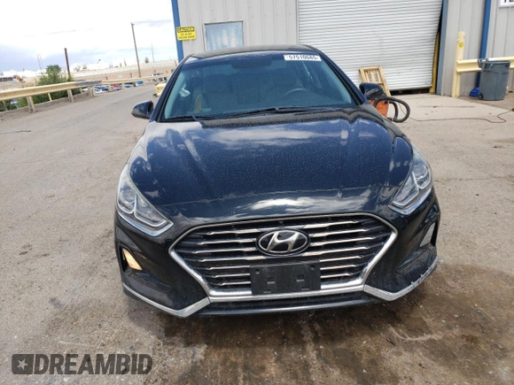 2018 Hyundai Sonata SE z VIN 5NPE24AF2JH690798, wystawiony jako Copart lot #57510685 z przebiegiem 49 717 mil mil oraz Szkoda całkowita • Salvage title. Historia ofert i sprzedaży dostępna na DreamBid. Obrazek 5.