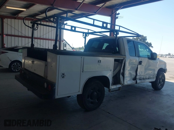 2007 Ford F-150 STX with VIN 1FTRX12W57KA80484, listed as a IAAI auction lot 42618913 with 199,013 mi miles and . Bid and sale history available at DreamBid. Image 4.