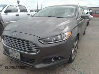 2014 Ford Fusion SE with VIN 3FA6P0HD8ER233408, listed as a IAAI auction lot 41957383 with 1 mi miles. Bid and sale history available at carsss.com. Image 2.