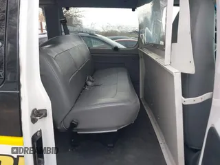 2006 Ford Econoline Passenger XL с VIN 1FBNE31L46HA43207, выставлен на аукционе IAAI как лот 41798703 с пробегом 91 352 миль миль и . История ставок и продаж доступна на DreamBid. Изображение 8.