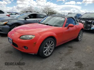 2006 Mazda MX-5 Miata Touring z VIN JM1NC25F360105078, wystawiony jako Copart lot #51646255 z przebiegiem 161 354 mil mil oraz Czysty tytuł • Clean title. Historia ofert i sprzedaży dostępna na DreamBid. Obrazek 1.