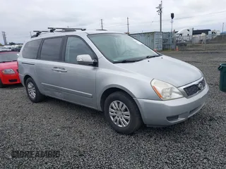 2011 Kia Sedona LX with VIN KNDMG4C7XB6363483, listed as a IAAI auction lot 41884439 with 243,076 mi miles. Bid and sale history available at carsss.com. Image 1.