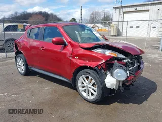 2014 Nissan Juke S with VIN JN8AF5MV7ET364402, listed as a IAAI auction lot 41808136 with 146,153 mi miles. Bid and sale history available at carsss.com. Image 1.