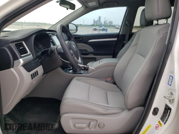 2016 Toyota Highlander LE Plus with VIN 5TDZKRFH1GS154193, listed as a Copart auction lot 55046165 with 102,314 mi miles and Salvage title. Bid and sale history available at DreamBid. Image 7.