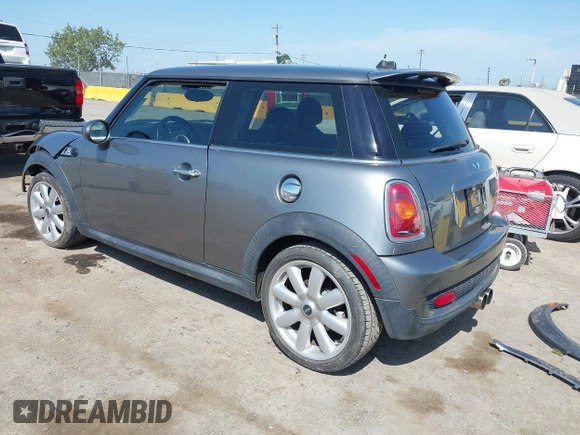 2007 MINI Hardtop S with VIN WMWMF73597TL86892, listed as a IAAI auction lot 42157544 with 93,097 mi miles and . Bid and sale history available at DreamBid. Image 3.