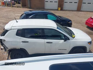 2018 Jeep Compass Sport с VIN 3C4NJCABXJT123085, выставлен на аукционе IAAI как лот 42321682 с пробегом 96 813 миль миль и . История ставок и продаж доступна на DreamBid. Изображение 13.