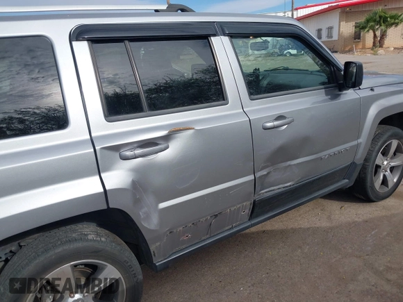2016 Jeep Patriot High Altitude with VIN 1C4NJRFB8GD595327, listed as a IAAI auction lot 42061901 with 78,981 mi miles and . Bid and sale history available at DreamBid. Image 6.