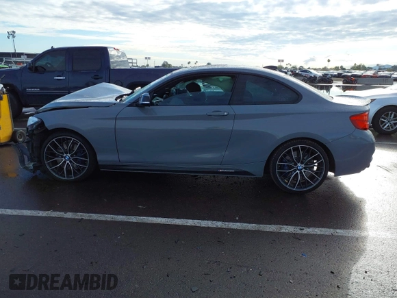 2018 BMW 2 Series M240i with VIN WBA2J5C5XJVB28132, listed as a IAAI auction lot 38936618 with 32,014 mi miles and . Bid and sale history available at DreamBid. Image 14.