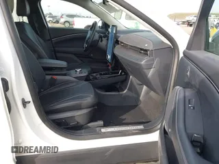 2023 Ford Mustang Mach-E Premium с VIN 3FMTK3R79PMA40654, выставлен на аукционе IAAI как лот 41421838 с пробегом 12 086 миль миль и . История ставок и продаж доступна на DreamBid. Изображение 5.