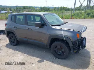 2017 Jeep Renegade Sport with VIN ZACCJBAB7HPG36829, listed as a IAAI auction lot 39881153 with 124,471 mi miles and . Bid and sale history available at carsss.com. Image 1.