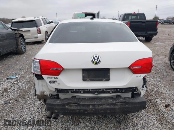 2012 Volkswagen Jetta Sedan SE w/Convenience PZEV with VIN 3VWDP7AJ4CM356799, listed as a IAAI auction lot 41497869 with 156,092 mi miles. Bid and sale history available at carsss.com. Image 15.