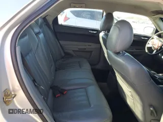 2006 Chrysler 300 with VIN 2C3KA43R56H376290, listed as a Copart auction lot 41593915 with 133,789 mi miles and Salvage Title. Bid and sale history available at carsss.com. Image 10.