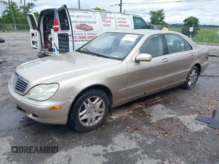 2001 Mercedes-Benz S 320/430/500 z VIN WDBNG70J71A174855, wystawiony jako IAAI lot #42036824 z przebiegiem Nie podano mil oraz . Historia ofert i sprzedaży dostępna na DreamBid. Obrazek 2.