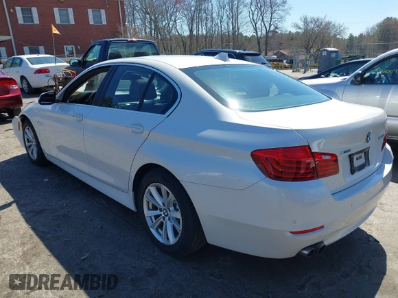 2015 BMW 5 Series 528i xDrive with VIN WBA5A7C54FD627334, listed as a IAAI auction lot 41904365 with 144,316 mi miles and . Bid and sale history available at DreamBid. Image 3.