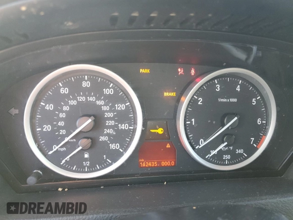 2011 BMW X6 50i with VIN 5UXFG8C59BLZ95373, listed as a Copart auction lot 84690254 with 142,435 mi miles and Non Repairable. Bid and sale history available at carsss.com. Image 9.