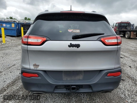 2017 Jeep Cherokee Altitude z VIN 1C4PJLAS9HW603566, wystawiony jako Copart lot #55071535 z przebiegiem 139 822 mil mil oraz Szkoda całkowita • Salvage title. Historia ofert i sprzedaży dostępna na DreamBid. Obrazek 6.