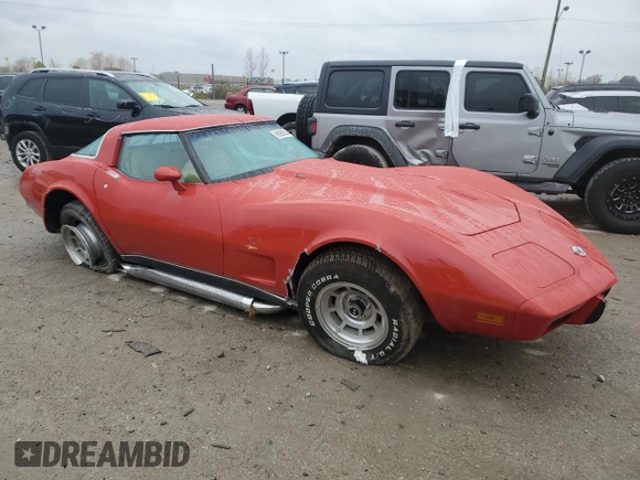 1978 Chevrolet Corvette z VIN 1Z8748S430085, wystawiony jako Copart lot #80958584 z przebiegiem 1 768 mil mil oraz Szkoda całkowita • Salvage title. Historia ofert i sprzedaży dostępna na DreamBid. Obrazek 4.