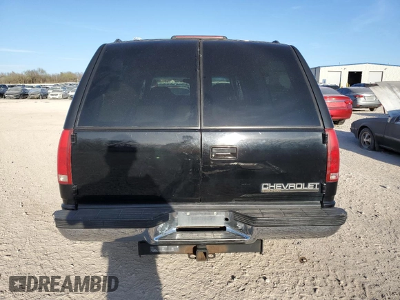 1999 Chevrolet Suburban with VIN 3GNEC16R1XG263524, listed as a Copart auction lot 49686865 with 280,125 mi miles and Salvage Title. Bid and sale history available at carsss.com. Image 6.