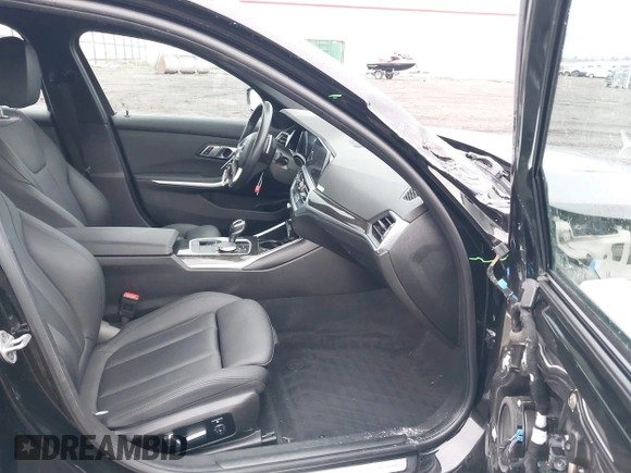 2020 BMW 3 Series 330i xDrive with VIN 3MW5R7J08L8B24642, listed as a IAAI auction lot 41112858 with 56,045 mi miles. Bid and sale history available at carsss.com. Image 5.