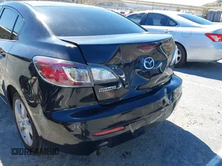 2013 Mazda 3 i SV with VIN JM1BL1TG3D1811032, listed as a IAAI auction lot 41603113 with 125,610 mi miles and . Bid and sale history available at DreamBid. Image 6.