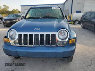 2005 Jeep Liberty Limited z VIN 1J8GL58K95W558452, wystawiony jako Copart lot #47108655 z przebiegiem 80 163 mil mil oraz Szkoda całkowita • Salvage title. Historia ofert i sprzedaży dostępna na DreamBid. Obrazek 5.