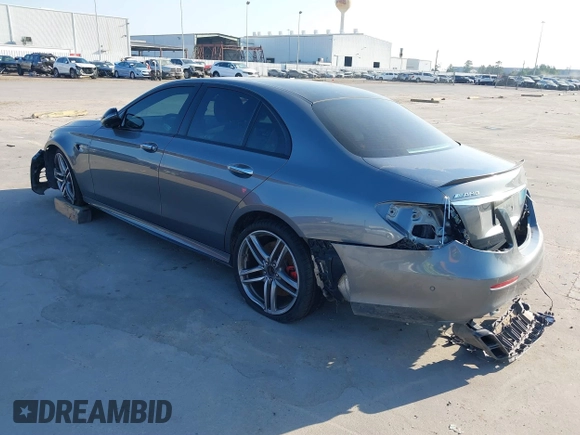 2019 Mercedes-Benz E 63 S AMG with VIN WDDZF8KB2KA553755, listed as a IAAI auction lot 40545473 with 51,458 mi miles and . Bid and sale history available at DreamBid. Image 3.