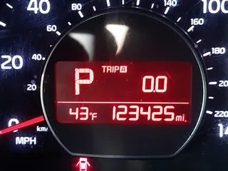 2016 Kia Soul + with VIN KNDJP3A51G7302491, listed as a IAAI auction lot 41794567 with 123,425 mi miles. Bid and sale history available at carsss.com. Image 15.