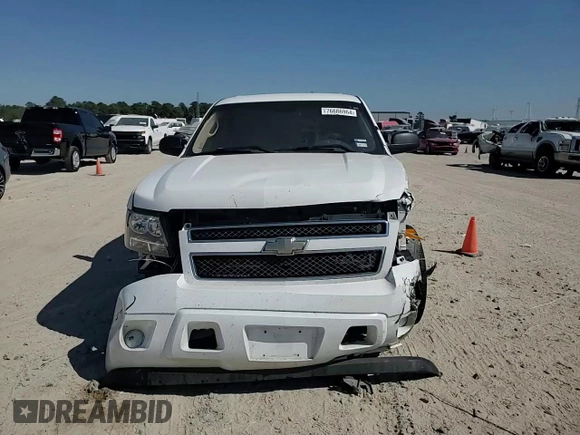2011 Chevrolet Tahoe Commercial с VIN 1GNLC2E02BR324517, выставлен на аукционе Copart как лот 76686964 с пробегом 189 442 миль миль и Списание • Salvage title. История ставок и продаж доступна на DreamBid. Изображение 12.