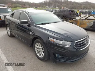 2014 Ford Taurus SE z VIN 1FAHP2D88EG170508, wystawiony jako IAAI lot #41793555 z przebiegiem 162 551 mil mil oraz . Historia ofert i sprzedaży dostępna na DreamBid. Obrazek 1.