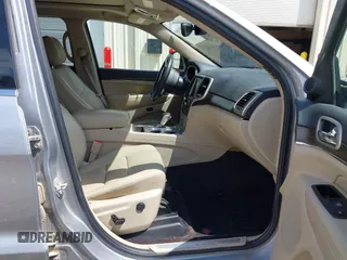 2017 Jeep Grand Cherokee Limited with VIN 1C4RJEBG4HC765329, listed as a IAAI auction lot 42008297 with 194,607 mi miles and . Bid and sale history available at DreamBid. Image 5.